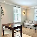 Modern Flat In A Courtyard Tallinn