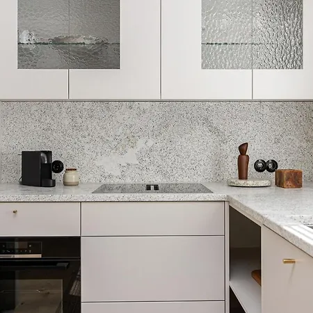 アパート Modern Flat In A Courtyard タリン