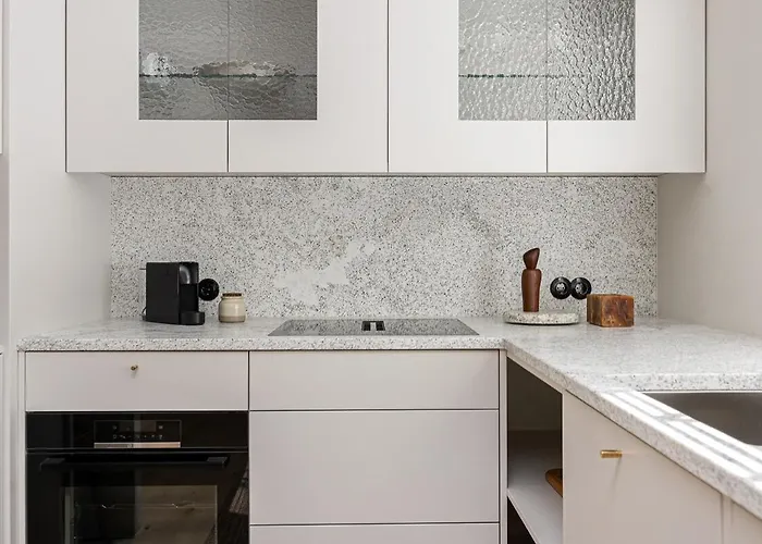 Апартаменты Modern Flat In A Courtyard Таллин