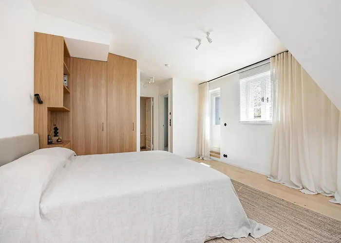 Appartamento Modern Flat In A Courtyard