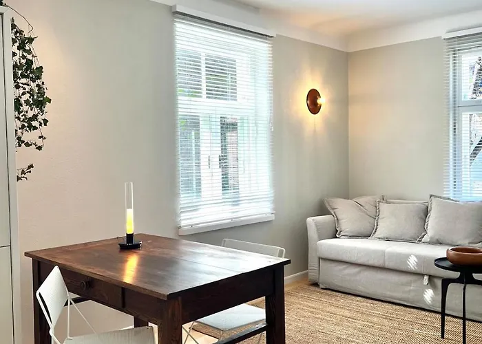 Modern Flat In A Courtyard Таллин