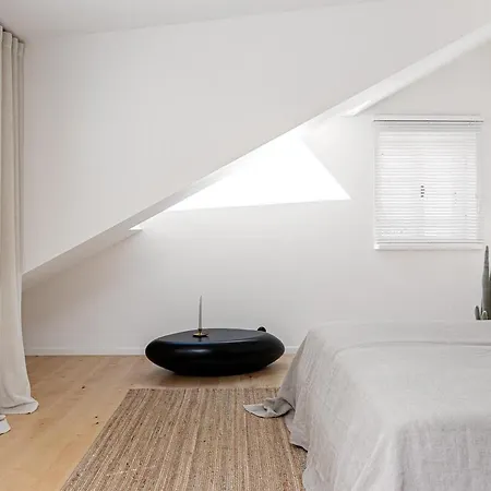 Korter Modern Flat In A Courtyard *