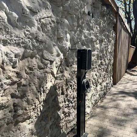 Modern Flat In A Courtyard *