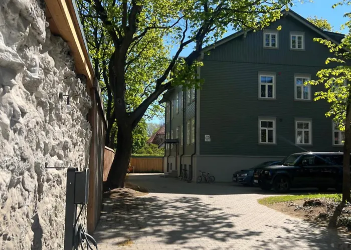 Modern Flat In A Courtyard Lägenhet Tallinn