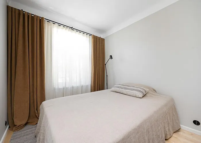 Modern Flat In A Courtyard Lägenhet *